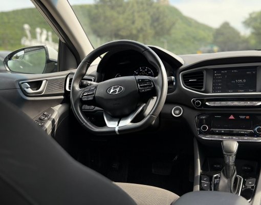 Хюндай Ионик