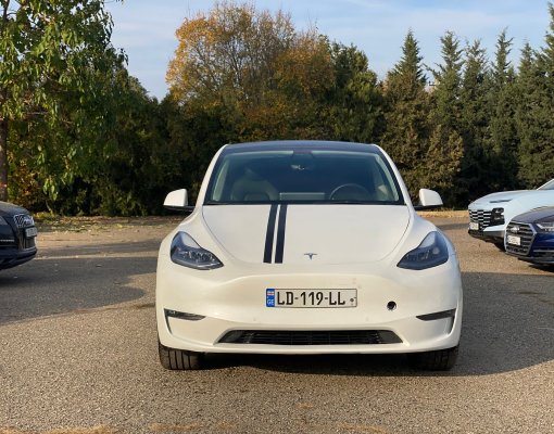 TESLA MODEL Y LONG RANGE