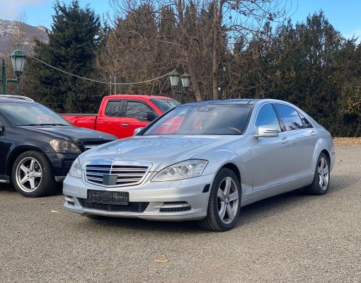 Мерседес-Бенц С 550
